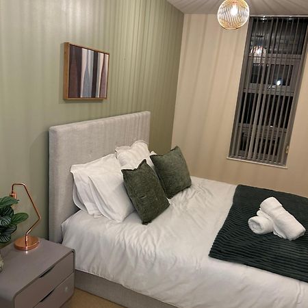 Central Birmingham City Apartment -Smart Tv - Free Parking Onsite Exteriör bild