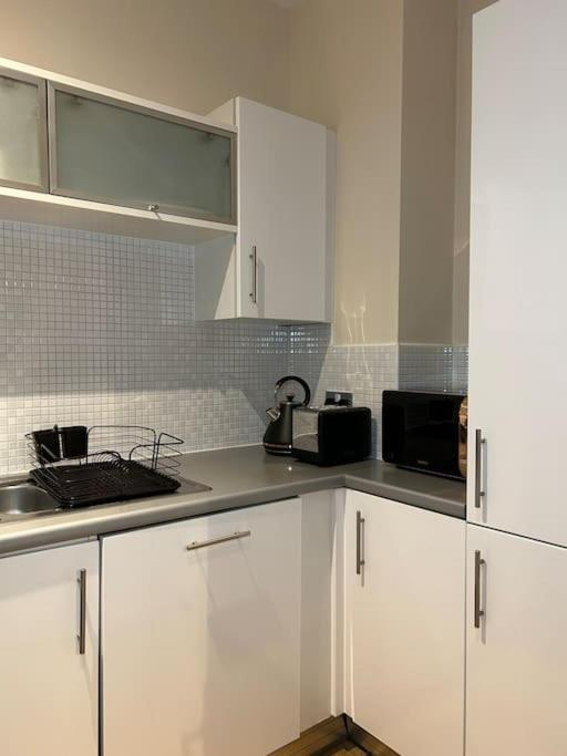 Central Birmingham City Apartment -Smart Tv - Free Parking Onsite Exteriör bild