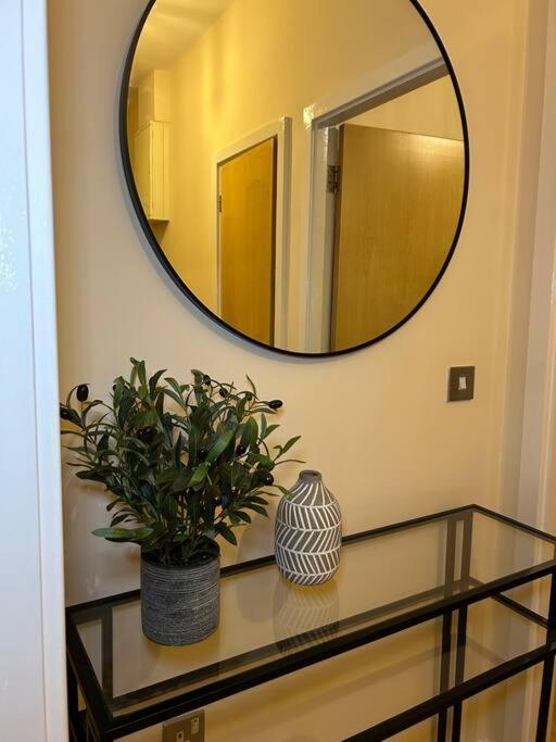 Central Birmingham City Apartment -Smart Tv - Free Parking Onsite Exteriör bild
