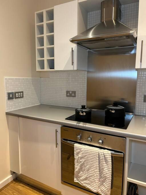 Central Birmingham City Apartment -Smart Tv - Free Parking Onsite Exteriör bild